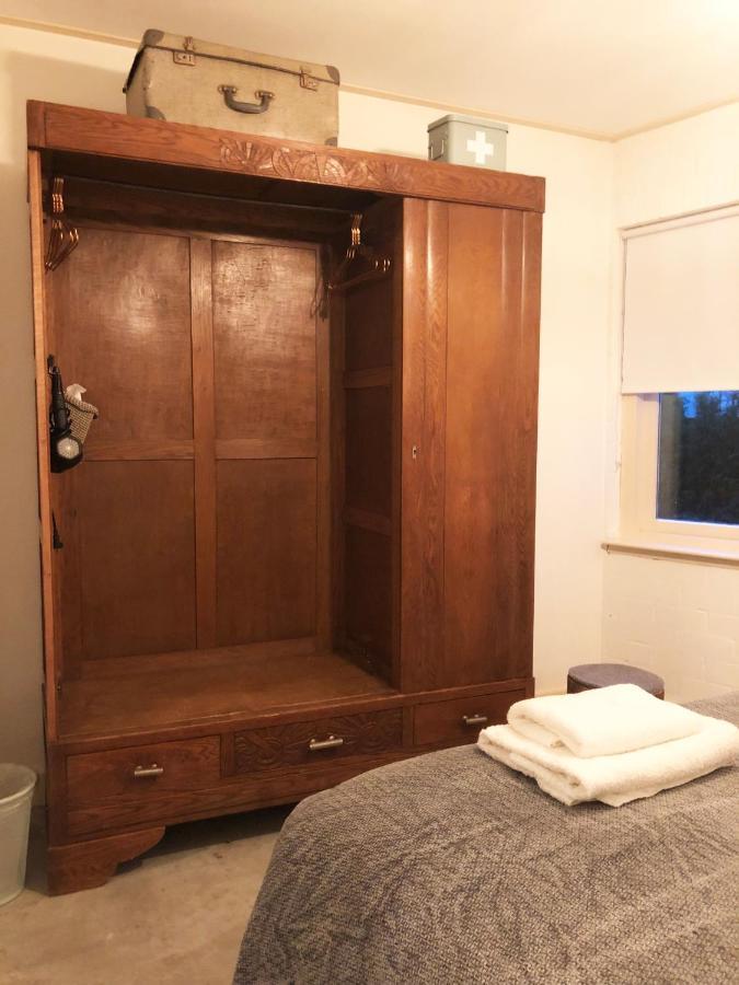 Berkel-Enschot The Old Garage Bed & Breakfast エクステリア 写真