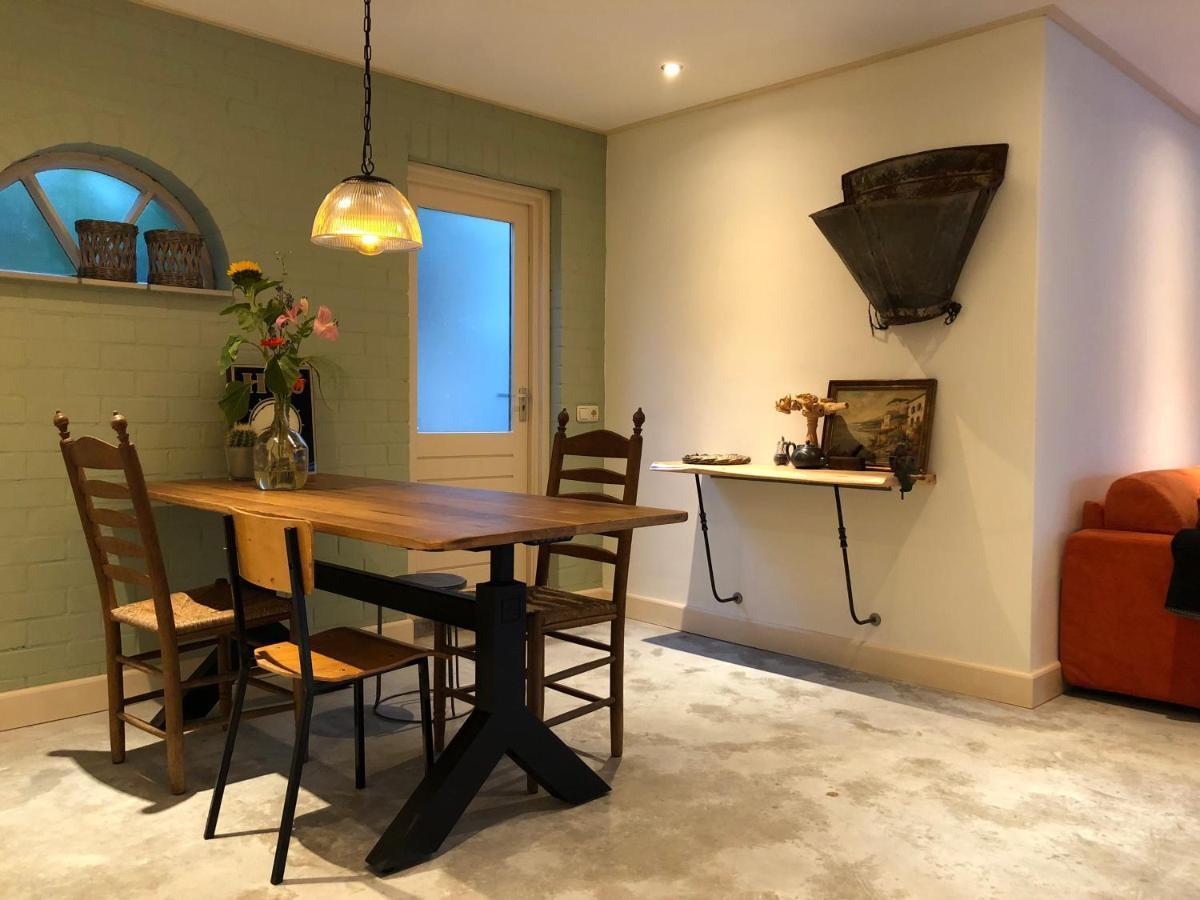 Berkel-Enschot The Old Garage Bed & Breakfast エクステリア 写真